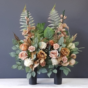 Bukiet do wazonu w kolorystyce kompozycji nagrobnej