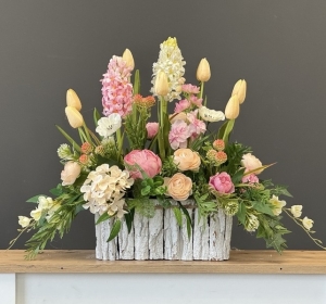 Kompozycja wiosenna kwiaty w donicy ogródek Casandra