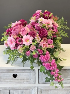 Kwiatowe serce kompozycja funeralna wiązanka nagrobna stroik na grób Verbena wz.2