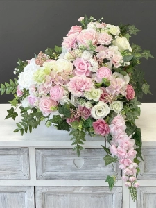 Kwiatowe serce kompozycja funeralna wiązanka nagrobna stroik na grób Verbena wz.3