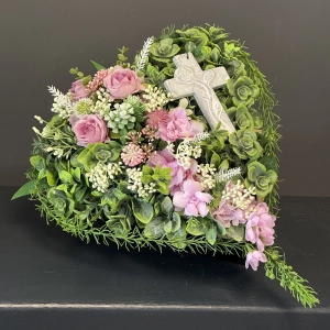 Kwiatowe serce kompozycja funeralna nagrobna stroik na grób Nanga wz.3